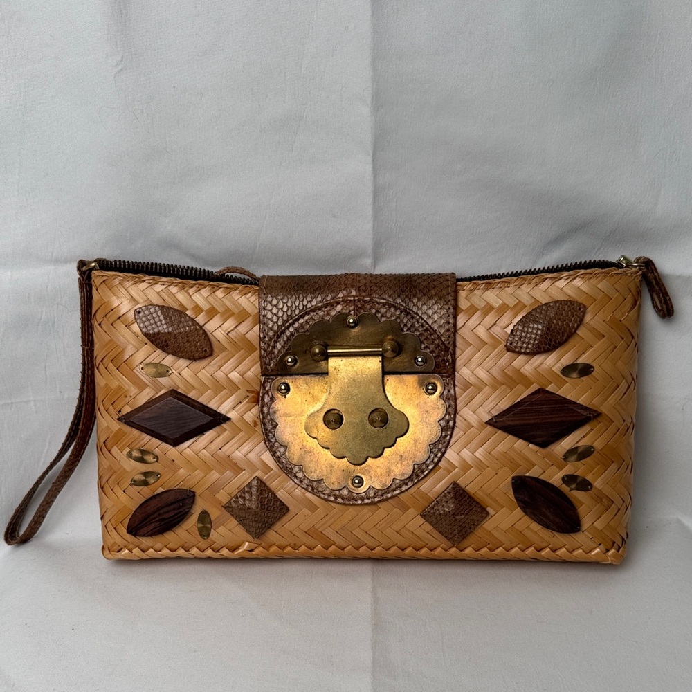 Stylish Kotur Tan and Brown Woven Straw Clutch with Brass Details